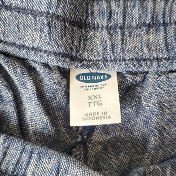 Two (2) pairs XXL shorts Gap & Old Navy 🌛 - Picture 13 of 16